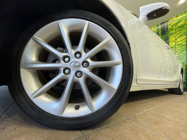 �y����17�C���`�A���~�z�C�[���z�O�ςɃ}�b�`���������A���~�z�C�[���𑕒����Ă���܂��B�e��ЊO�A���~�z�C�[����A�X�^�b�h���X�^�C�����戵�����Ă���܂��B���񂲑��k����������