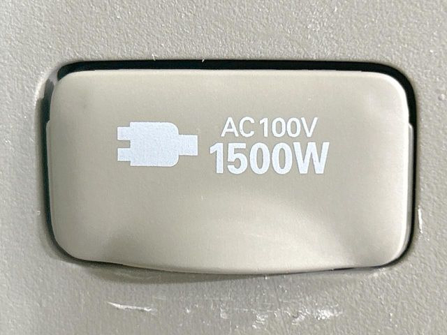 �y�A�N�Z�T���[�R���Z���g�z�L�����v��X�|�[�c�A�A�E�g�h�A�ł̃A�N�e�B�r�e�B�͂������A�ЊQ�E��d�̍ۂɏ����ɂ��Ȃ�AC100V�R���Z���g�𑕔���P�[�^�C��^�u���b�g�A�Q�[���@��̏[�d�ɂ���