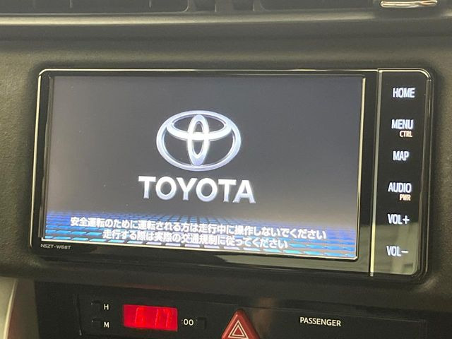 �y���[�J�[�����i�r�z�C���e���A�ɗn�����ރX�^�C���b�V���ȁu��p�݌v�v���[�J�[�i�r�𑕔��􎋔F���⑀�쐫�ȂǊ�{���\�ɂ��D��A���㎿�ȃJ�[���C�t�����y���݂��������܂��B