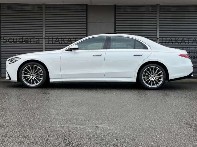 �I�[�g�}�`�b�N�e�[���Q�[�g�E�t�����g�E���A�E�o�b�N�J�����E�p�m���}�~�b�N�r���[�J�����B