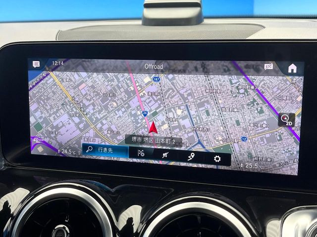 �������i�r:��̊��̂���i�r�́A����������ԓ������o���Ă���܂��B�I�[�f�B�I�@�\���[�����Ă���܂��̂ŁA�^�]�����y���߂܂���