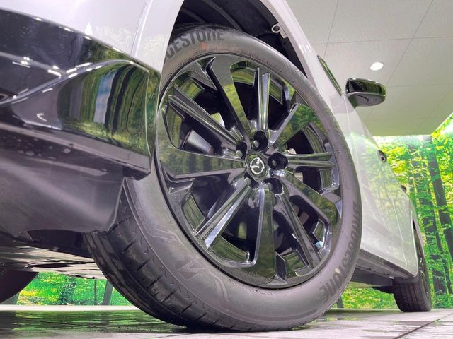 �y����20�C���`�A���~�z�C�[���z�O�ςɃ}�b�`���������A���~�z�C�[���𑕒����Ă���܂��B�e��ЊO�A���~�z�C�[����A�X�^�b�h���X�^�C�����戵�����Ă���܂��B���񂲑��k����������