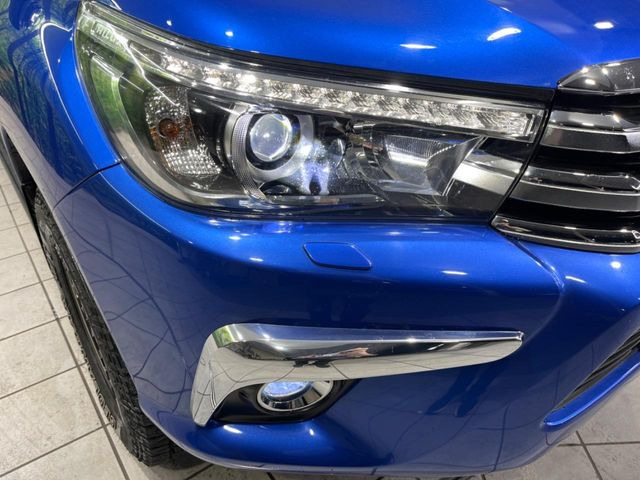 �yLED�w�b�h���C�g�z���V����ԑ��s�����ǍD�Ȏ��E���m�ۂ����S���ĉ^�]�ł��鍂�P�xLED�w�b�h���C�g�𑕔�!�_�����x�������A����d�͂��}�����Ă��܂��B