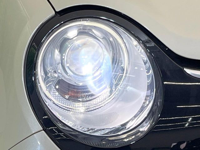 �yLED�w�b�h���C�g�z���V����ԑ��s�����ǍD�Ȏ��E���m�ۂ����S���ĉ^�]�ł��鍂�P�xLED�w�b�h���C�g�𑕔�!�_�����x�������A����d�͂��}�����Ă��܂��B