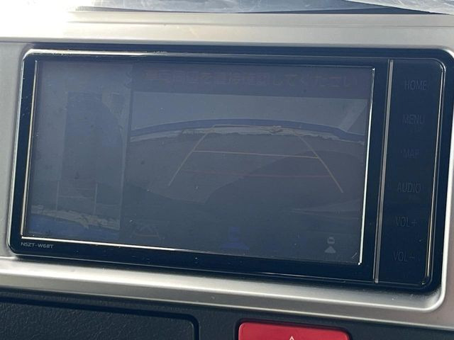 �y�p�m���~�b�N�r���[���j�^�[�z��p�̃J�����ɂ��A�ォ�猩���낵���悤�Ȏ��_��360�x�N���}�̎��͂��m�F���邱�Ƃ��ł��܂������p�������m�F���₷���A�����ꏊ�ł̐؂�Ԃ��⒓�Ԃ��X���[�Y�ɍs���܂��B