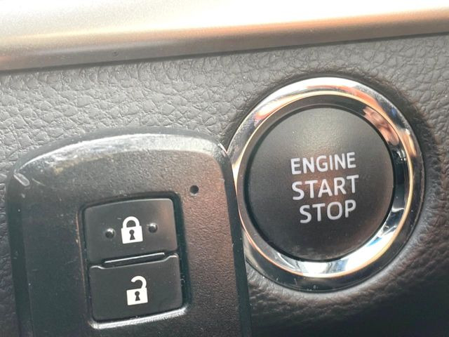 �y�X�}�[�g�L�[�z�J�o����|�P�b�g�ɓ��ꂽ�܂܂ł��h�A�̎{���E�������\�ȃX�}�[�g�L�[�𑕔��B�G���W���̃I���E�I�t�����J�M�����o���K�v����������Ƃ��Ă��֗��ł���