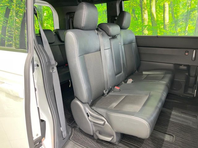 ���ڒ����̓E�H�[�N�X���[�ƂȂ��Ă���܂��B���ڂƎO��ڂ̈ړ�����~�肪�Ƃ��Ă��y�ɂȂ�̂ŁA���~��̍ۂ��X�g���X�������邱�Ƃ͂���܂����