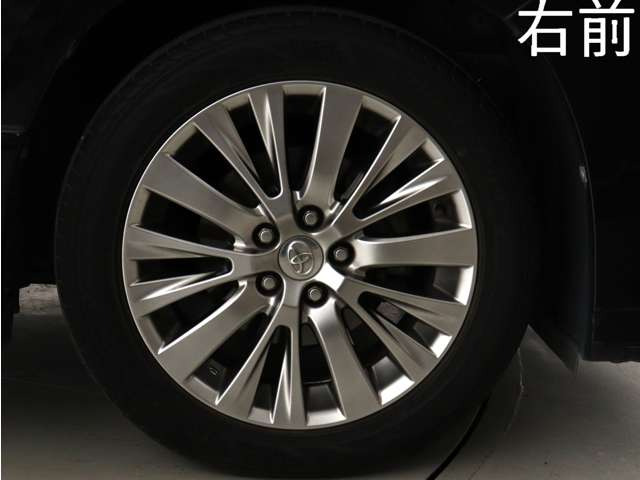 お客様のお好みの新品18インチ、19インチ、20インチホイール装着可能!ダウンサスなどローダウンも取付可能です!ヴァルドやワークなどのメーカー品も取り寄せ可能です!