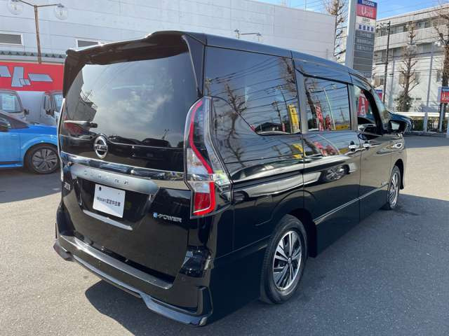 セレナ1.2 e-POWER ハイウェイスターV