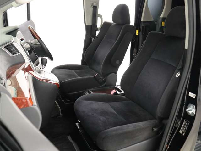 追加のお写真や動画など、メールやLINEでお送りできます!気になる点があればどんなことでも専門スタッフまでお申し付けください♪