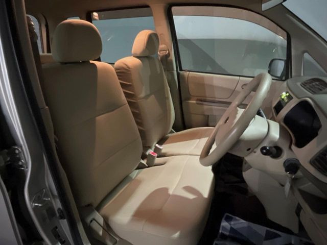 �y�o�j�e�B�~���[�z�T���o�C�U�[���ɐݒu���ꂽ�~���[�Őg�����Ȃ݃`�F�b�N!������Ƃ������C�N�����ɂ����􂵂܂���