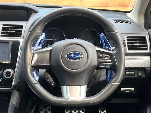 �y�����v�����X�e�A�����O�z�㎿�Ȋv���g�p���邱�ƂŁA��ɂ����������݂ƂĂ��^�]���₷���n���h���ł���