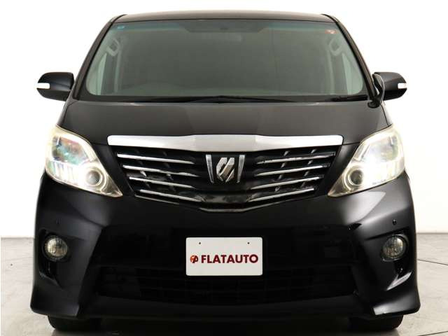 大迫力のフロントフェイスです!状態は非常にいいですが、コーティング施工により更なる質感をご提供できます。プランは数多く御座いますので、お気軽にお申し付けください!