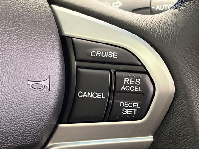 �y�N���[�Y�R���g���[���z�������H�����N���N���s�B�A�N�Z���𗣂��Ă���葬�x�ő��s���ł��A�������^�]���̕��S���y��!�����E�������ȒP�ȃX�C�b�`����Œ����ł��܂��B