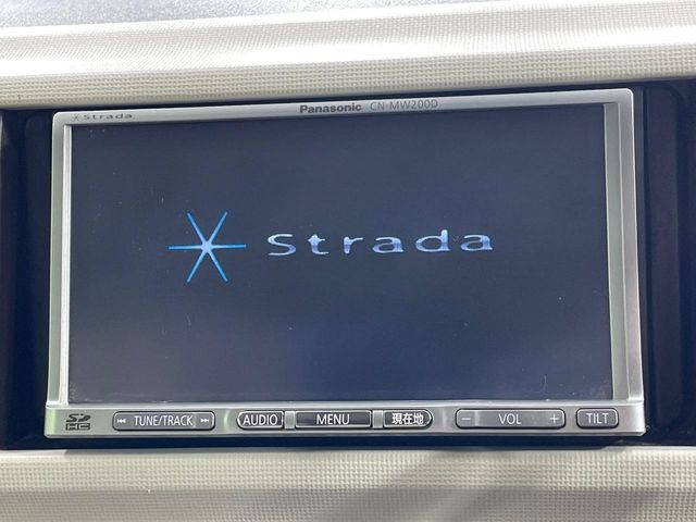 �y�i�r�Q�[�V�����z�g���₷���i�r�ŖړI�n�܂ł�������ē����Ă���܂��B�e��I�[�f�B�I�Đ��@�\���[�����Ă���A���Ԃ̉^�]������Ɋy�����Ȃ�܂�!!