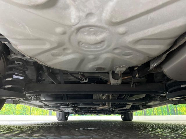 下回りがきれいなうちに、防錆加工の施工がオススメ。降雪地域はもちろん、沿岸部にお住いの方や、趣味でマリン・ウィンタースポーツをされる方にご好評いただいております。