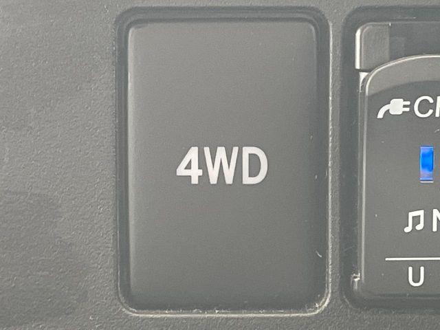 4WD�̂��Ԃł��̂ŁA�ᓹ�ł����S�ł���~��n�n��ɂ��Z�܂��̕��ȊO�ɂ��A�E�B���^�[�X�|�[�c����̕���~��n��֋A�Ȃ����@�������ɂ���������!