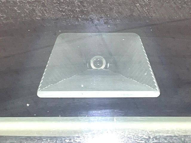 �y�z���_�Z���V���O�z���s���ɑO���̎ԗ�����F�����A�Փ˂������Ȏ��͌x��ƃu���[�L�ŏՓˉ���Ɣ�Q�y�����A�V�X�g�B�����S�Ƀh���C�u�����y���݂��������܂��B