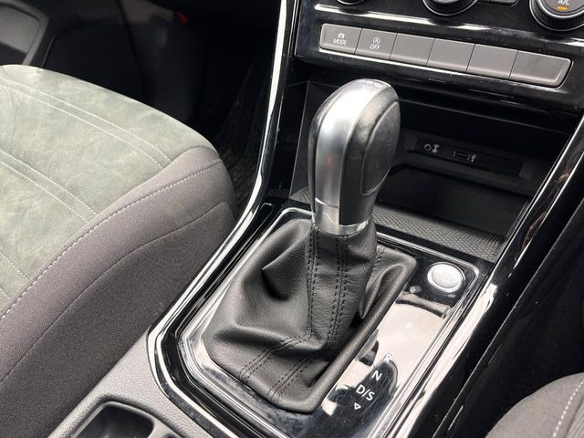 ��MT���[�h�t��AT:�ʏ�͎����ł����Ȃ���ϑ�(�M�A�`�F���W)���h���C�o�[�̑���ɂ���ĈӐ}�I�ɕς�����V�X�e���ł��B����w���i�̃h���C�u�����y���݂��������܂�!