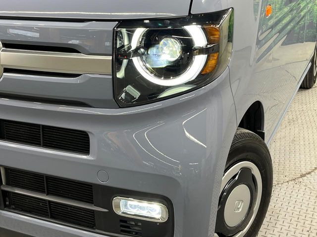 �yLED�w�b�h���C�g�z���V����ԑ��s�����ǍD�Ȏ��E���m�ۂ����S���ĉ^�]�ł��鍂�P�xLED�w�b�h���C�g�𑕔�!�_�����x�������A����d�͂��}�����Ă��܂��B