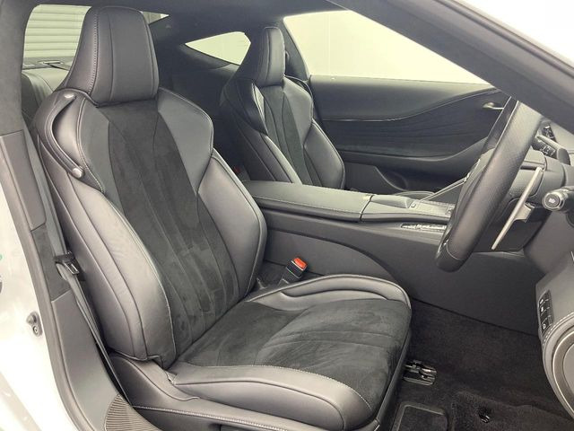 �y�n�[�t���U�[�V�[�g�z�������ƍ���S�n�𗼗������l�C�̃V�[�g���w�ʁE���ʂ̃t�@�u���b�N�f�ނ́A�ʋC���̗ǂ��⊊��ɂ����ɗD��Ă��܂��B�C���╞���ɍ��E���ꂸ���K�ɂ���肢�������܂��B