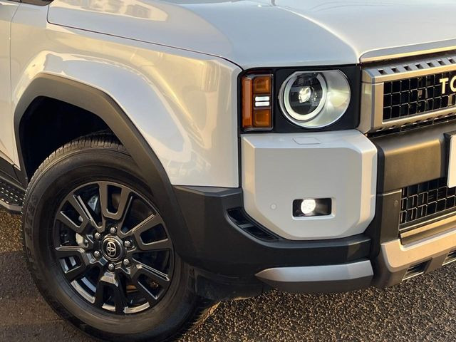 �yLED�w�b�h���C�g�z���V����ԑ��s�����ǍD�Ȏ��E���m�ۂ����S���ĉ^�]�ł��鍂�P�xLED�w�b�h���C�g�𑕔�!�_�����x�������A����d�͂��}�����Ă��܂��B