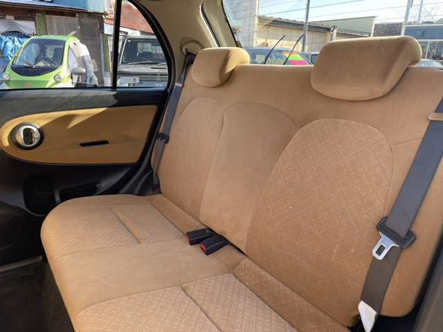 �Ïl���ɗD�ꂽ���Ԃł��̂ŁA�^�]���������b�N�X���Ă��߂������������܂���