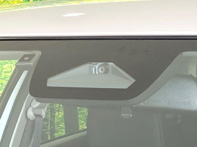 �y�X�Y�L �Z�[�t�e�B�T�|�[�g�z���s���ɑO���̎ԗ�����F�����A�Փ˂������Ȏ��͌x��ƃu���[�L�ŏՓˉ���Ɣ�Q�y�����A�V�X�g�B�����S�Ƀh���C�u�����y���݂��������܂��B