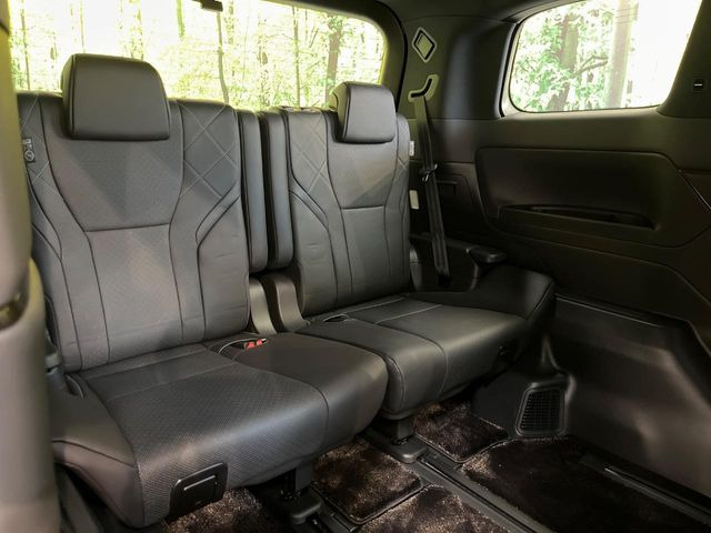 3��ڃV�[�g�͂�������ԗǍD����l�ł��������ƍ����Ē����܂��̂ŁA��l���ł̂��o���������N���N�ł��􂲉Ƒ��ŁA�C�̒m�ꂽ���ԂŁA�h���C�u�ɍs���̂��y���݂ł��ˁ�