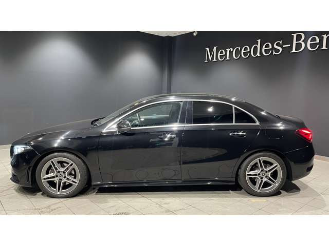 AクラスセダンA200d AMGライン