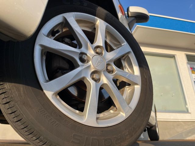 �y������14�C���`�A���~�z�C�[���z�O�ςɃ}�b�`���������A���~�z�C�[���𑕒����Ă���܂��B�e��ЊO�A���~�z�C�[����A�X�^�b�h���X�^�C�����戵�����Ă���܂��B���񂲑��k����������