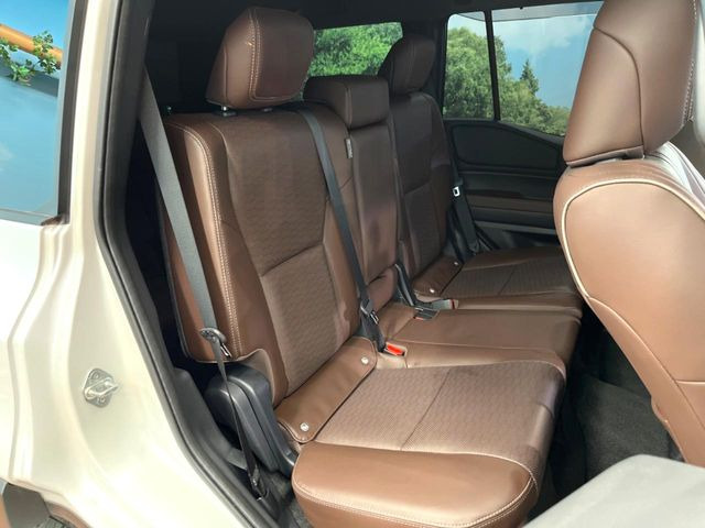 �L�X�Ƃ���2��ڃV�[�g�͋��Z���������A���S�n�����K!�F�B��Ƒ��Ƃ̂��o�����ɂ҂�����ł��B�x�r�[�V�[�g��`���C���h�V�[�g�g�p�������K�ɂ��߂�������������\���ȋ�Ԃ��m�ۂ��Ă��܂��B