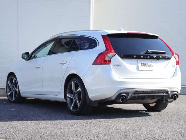 �V�i�����o�b�e���[�̓h�C�c��VARTA(�o���^)���g�p���܂��B���B�Ԃ̏����i�ɍ̗p����鍂�i���o�b�e���[�ł��B