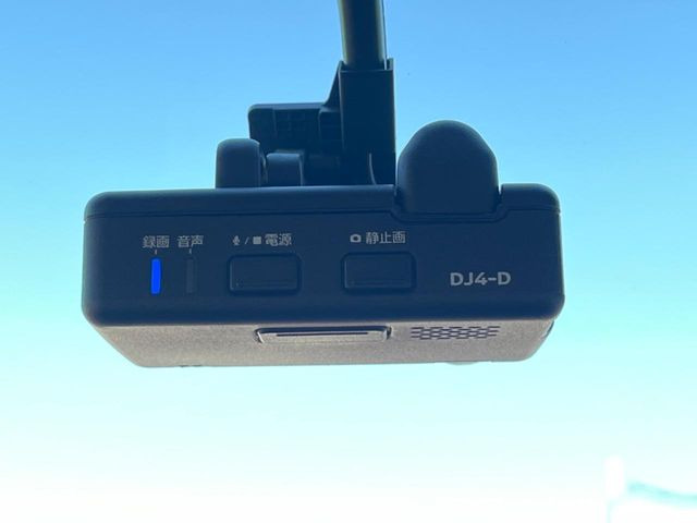 �y�h���C�u���R�[�_�[�z�h���C�u���R�[�_�[����!���s���͂������A������^�]�⎖�̂ɑ��������ہA�f���ŋL�^���A����̃��X�N�ɔ����܂��B���L�^�pSD�J�[�h�͂��q�l�����g�ł��������������K�v������܂��B