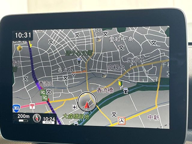 �������i�r:��̊��̂���i�r�́A����������ԓ������o���Ă���܂��BBluetooth�Đ��ȂǃI�[�f�B�I�@�\���[�����Ă���܂��̂ŁA�^�]�����y���߂܂���