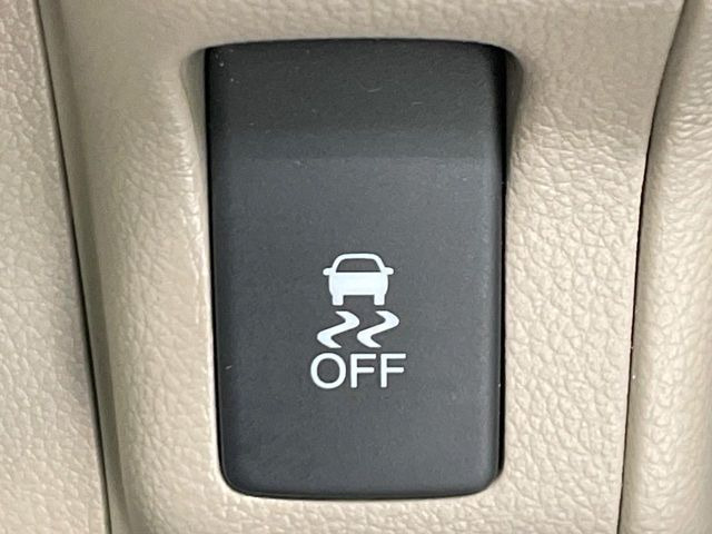 �y������h�~���u�z�ԗ��̉���������m����ƁA�����I�Ɏԗ��̐i�s������ۂ悤�Ɏԗ��𐧌䂵�܂��B�J�̓��ȂǊ���₷���H�ʏ󋵂ł����S�ȉ^�]���\�ł��B