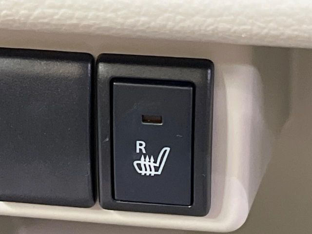 �y�V�[�g�q�[�^�[�z�������ɏd�󂷂�V�[�g�q�[�^�[!�G�A�R����葁�����܂��Ă����̂Ŋ�����̐l�����S�ł��ˁ�G�A�R���̉����͊������邩����A�Ƃ������ɂ����������߂ł��B