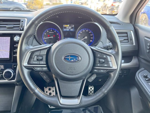 �y�����v�����X�e�A�����O�z�㎿�Ȋv���g�p���邱�ƂŁA��ɂ����������݂ƂĂ��^�]���₷���n���h���ł���