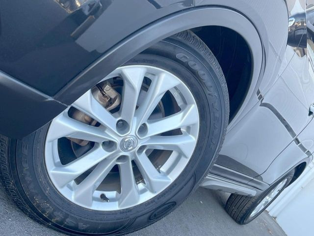 �y����17�C���`�A���~�z�C�[���z�O�ςɃ}�b�`���������A���~�z�C�[���𑕒����Ă���܂��B�e��ЊO�A���~�z�C�[����A�X�^�b�h���X�^�C�����戵�����Ă���܂��B���񂲑��k����������