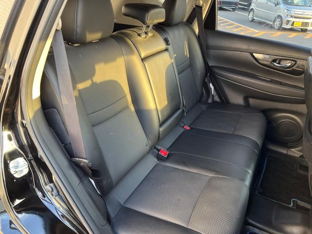 �㕔���Ȃ��C�ɂȂ�悤�ȃL�Y�E�����ւ��蓙�A�傫�ȃ_���[�W�͂Ȃ��A�ǍD�ȏ�Ԃł��B