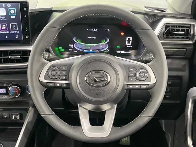 �y�����v�����X�e�A�����O�z�㎿�Ȋv���g�p���邱�ƂŁA��ɂ����������݂ƂĂ��^�]���₷���n���h���ł���