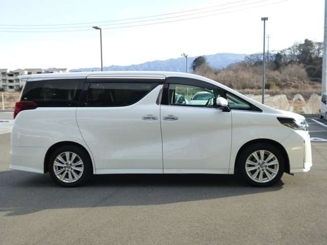 ★保証付で安心して乗って頂けます★万一の納車後の不具合が発生した場合は保証書の規定にそって自社工場で迅速に対応します!県外の方は、最寄のディーラーまたは当社指定工場を手配いたします★