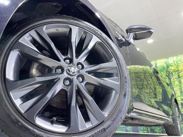 �y����17�C���`�A���~�z�C�[���z�O�ςɃ}�b�`���������A���~�z�C�[���𑕒����Ă���܂��B�e��ЊO�A���~�z�C�[����A�X�^�b�h���X�^�C�����戵�����Ă���܂��B���񂲑��k����������