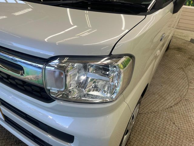 �yLED�w�b�h���C�g�z���V����ԑ��s�����ǍD�Ȏ��E���m�ۂ����S���ĉ^�]�ł��鍂�P�xLED�w�b�h���C�g�𑕔�!�_�����x�������A����d�͂��}�����Ă��܂��B