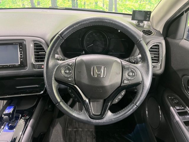 �y�����v�����X�e�A�����O�z�㎿�Ȋv���g�p���邱�ƂŁA��ɂ����������݂ƂĂ��^�]���₷���n���h���ł���