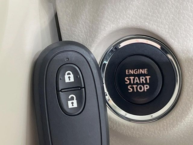 �y�L�[���X�X�^�[�g�V�X�e���z�J�o����|�P�b�g�ɓ��ꂽ�܂܂ł��h�A�̎{���E�������\�ȃX�}�[�g�L�[�𑕔��B�G���W���̃I���E�I�t�����J�M�����o���K�v����������Ƃ��Ă��֗��ł���