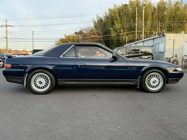 ���X�݌ɂ͊O���A�����N���[�j���O��ɓW�����A�����Ď��̏C�����̗L���A���[�^�[��������̗L������O�ҋ@�ւɂ�錟����S����{���Ă���܂��B�Ԍ��A�����A����h�������ЂőΉ��ł��܂��̂ł����S���������B