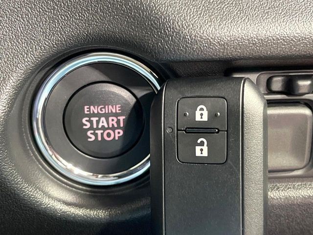 �y�L�[���X�X�^�[�g�V�X�e���z�J�o����|�P�b�g�ɓ��ꂽ�܂܂ł��h�A�̎{���E�������\�ȃX�}�[�g�L�[�𑕔��B�G���W���̃I���E�I�t�����J�M�����o���K�v����������Ƃ��Ă��֗��ł���