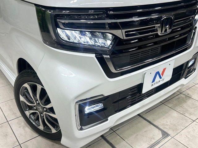 �yLED�w�b�h���C�g�z���V����ԑ��s�����ǍD�Ȏ��E���m�ۂ����S���ĉ^�]�ł��鍂�P�xLED�w�b�h���C�g�𑕔�!�_�����x�������A����d�͂��}�����Ă��܂��B