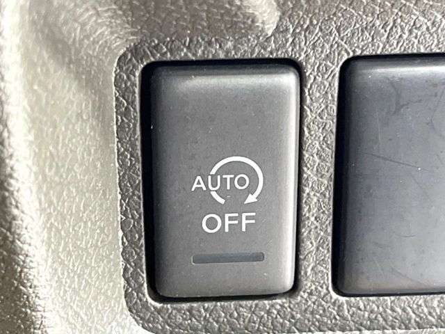 �y�A�C�h�����O�X�g�b�v�z�ԐM����a�؂Œ�Ԃ����ۂɃG���W�����~���A���ʂȔR���̏����}���܂��B�R��������ی�ɂȂ���@�\��G���W���̓u���[�L�𗣂��΍Ďn�����܂��B